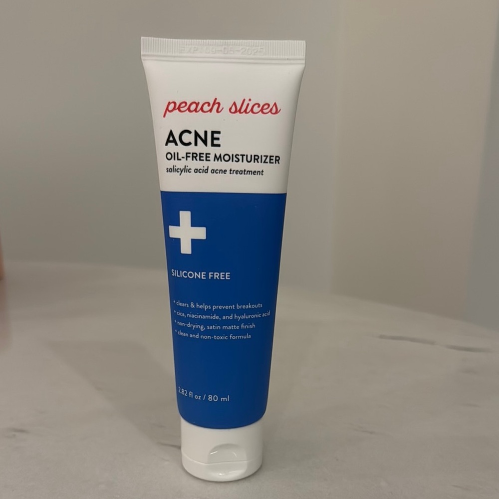 Peach Slices Acne Oil-Free Moisturizer